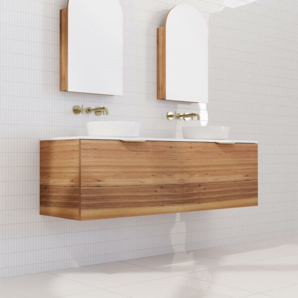 Zoe Blackbutt - Image 2
