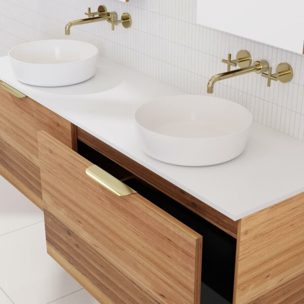 Zoe Blackbutt - Image 3