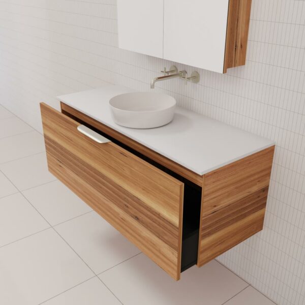 Zoe Blackbutt - Image 3